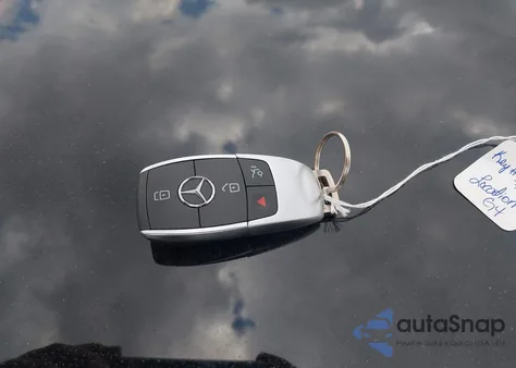 2019 Mercedes-Benz A 220 z USA, uszkodzony, nr VIN WDD3G4EB4KW023751